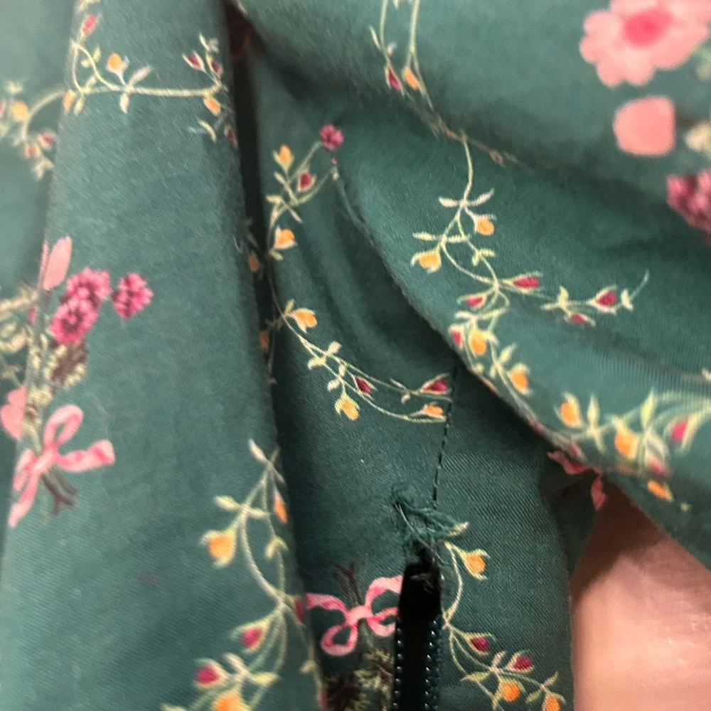 Hill House The Ophelia midi pocketed dress in Emerald Trellis print Small *FLAW - Picture 7 of 13